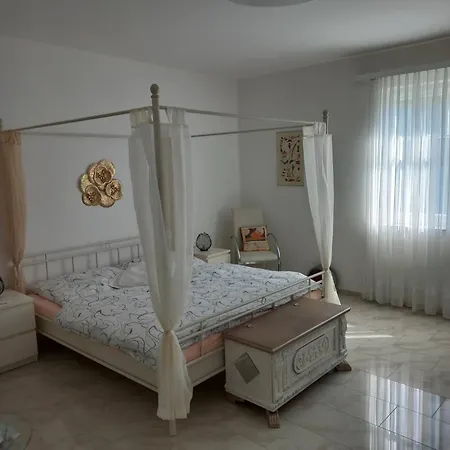 Schlickendorf 110 M Fuer 4 Personen Komplett Ausgestattet Krems an der Donau