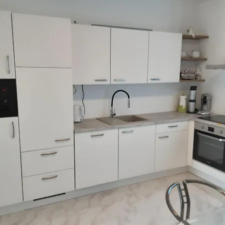 Schlickendorf 110 M Fuer 4 Personen Komplett Ausgestattet Apartman *