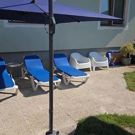 Schlickendorf 110 M Fuer 4 Personen Komplett Ausgestattet Apartman