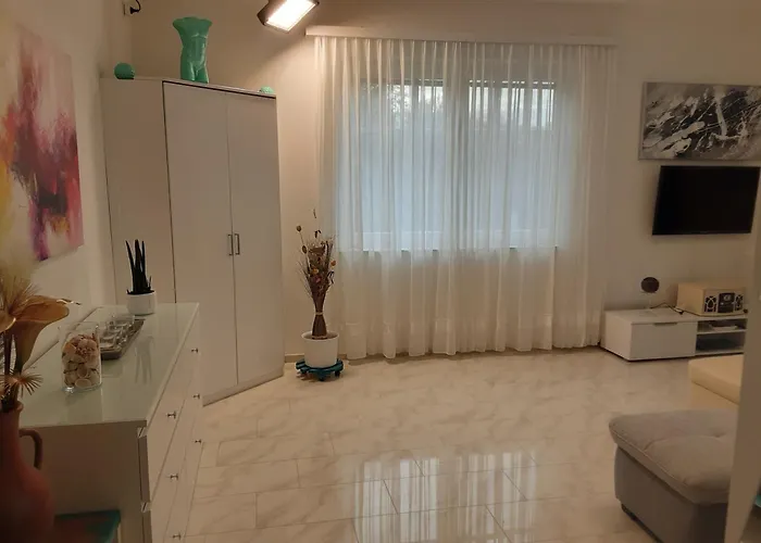 Schlickendorf 110 M Fuer 4 Personen Komplett Ausgestattet Kremže