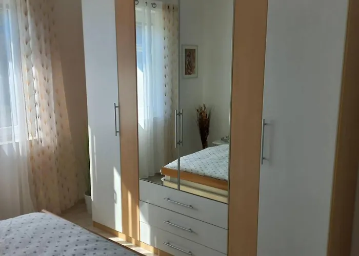 Schlickendorf 110 M Fuer 4 Personen Komplett Ausgestattet * Kremže